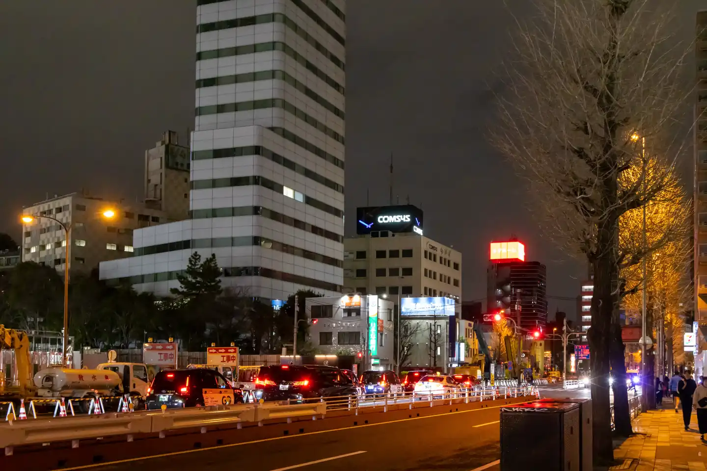 品川站附近 7-11 的路上